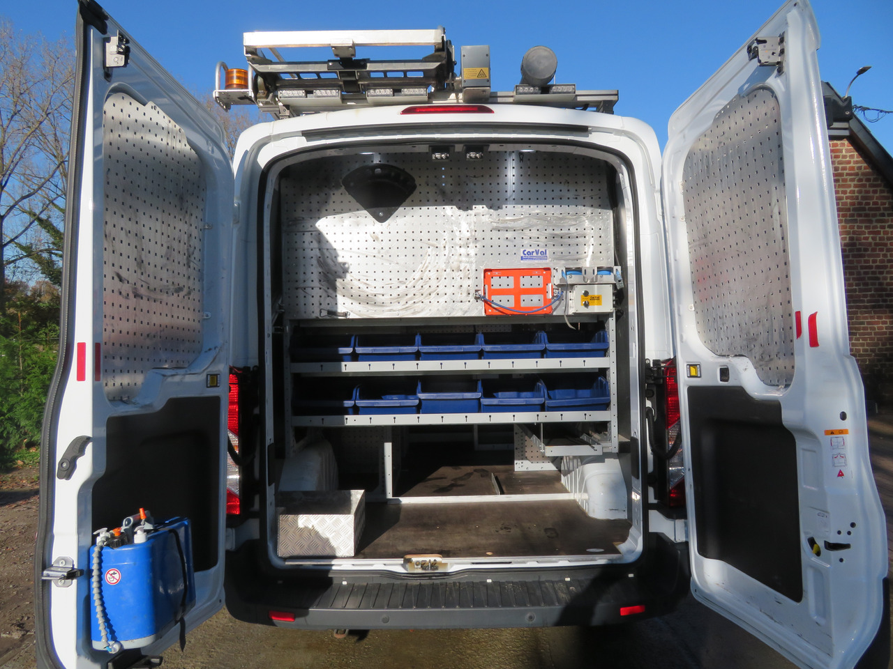 Gesloten bestelwagen Ford Transit 2.0TDCi L2H2: afbeelding 11