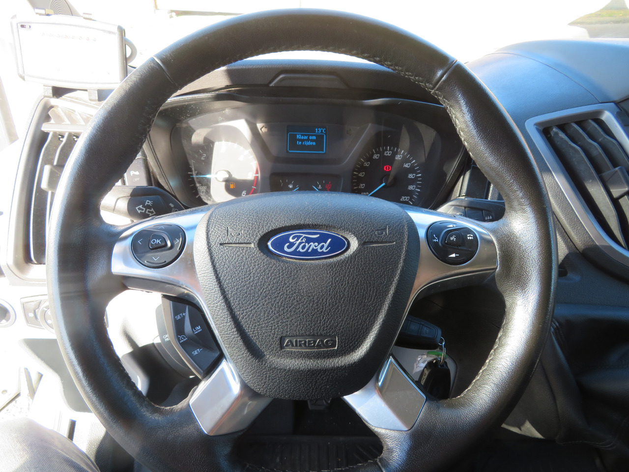 Gesloten bestelwagen Ford Transit 2.0TDCi L2H2: afbeelding 19