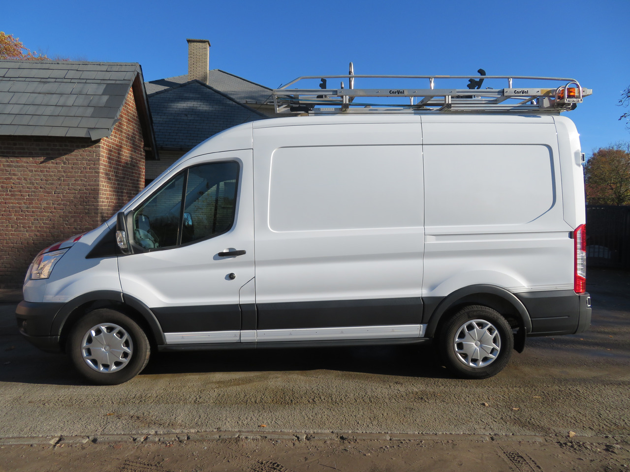 Ford Transit 2.0TDCi L2H2 - Gesloten bestelwagen: afbeelding 4 Ford Transit 2.0TDCi L2H2 - Gesloten bestelwagen: afbeelding 4