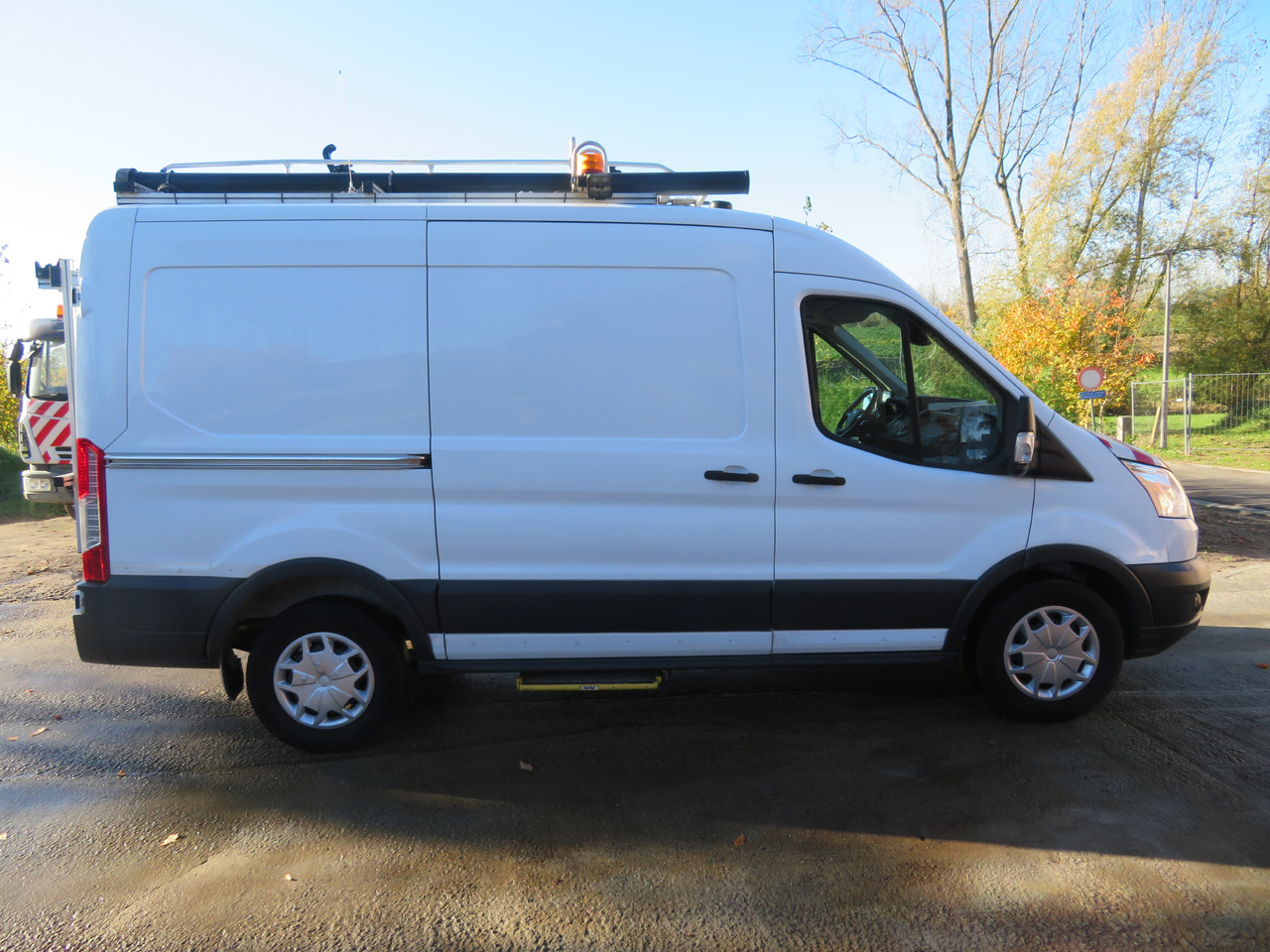Gesloten bestelwagen Ford Transit 2.0TDCi L2H2: afbeelding 8
