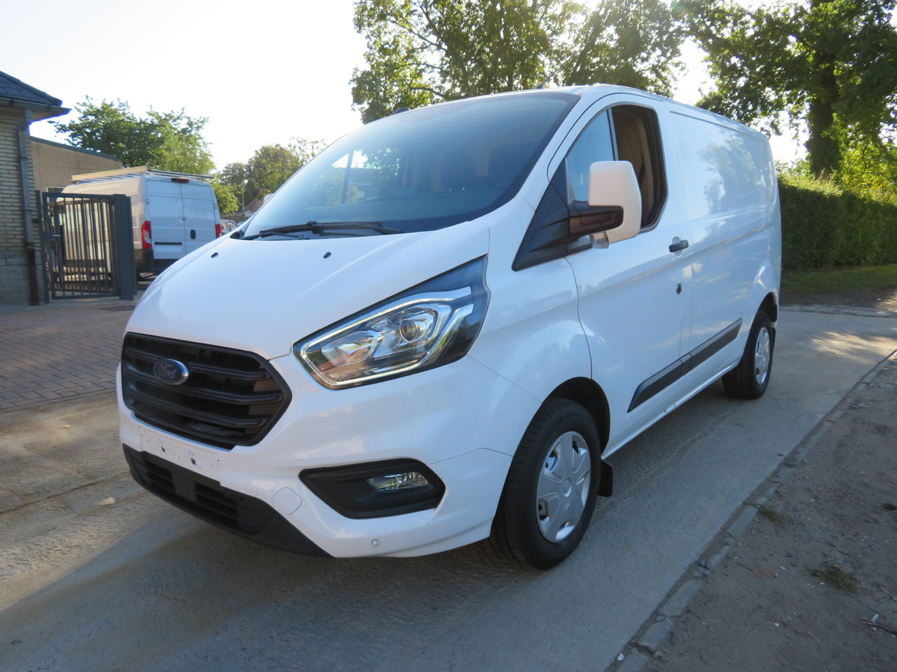 Ford Transit Custom 2.0 Trend - Kleine bestelwagen: afbeelding 3 Ford Transit Custom 2.0 Trend - Kleine bestelwagen: afbeelding 3