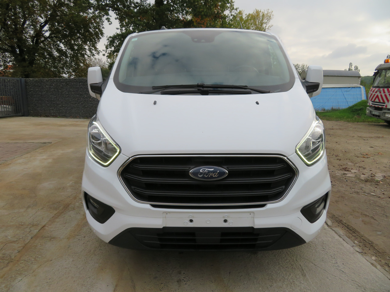 Ford Transit Custom 2.0tdci - Kleine bestelwagen: afbeelding 2 Ford Transit Custom 2.0tdci - Kleine bestelwagen: afbeelding 2
