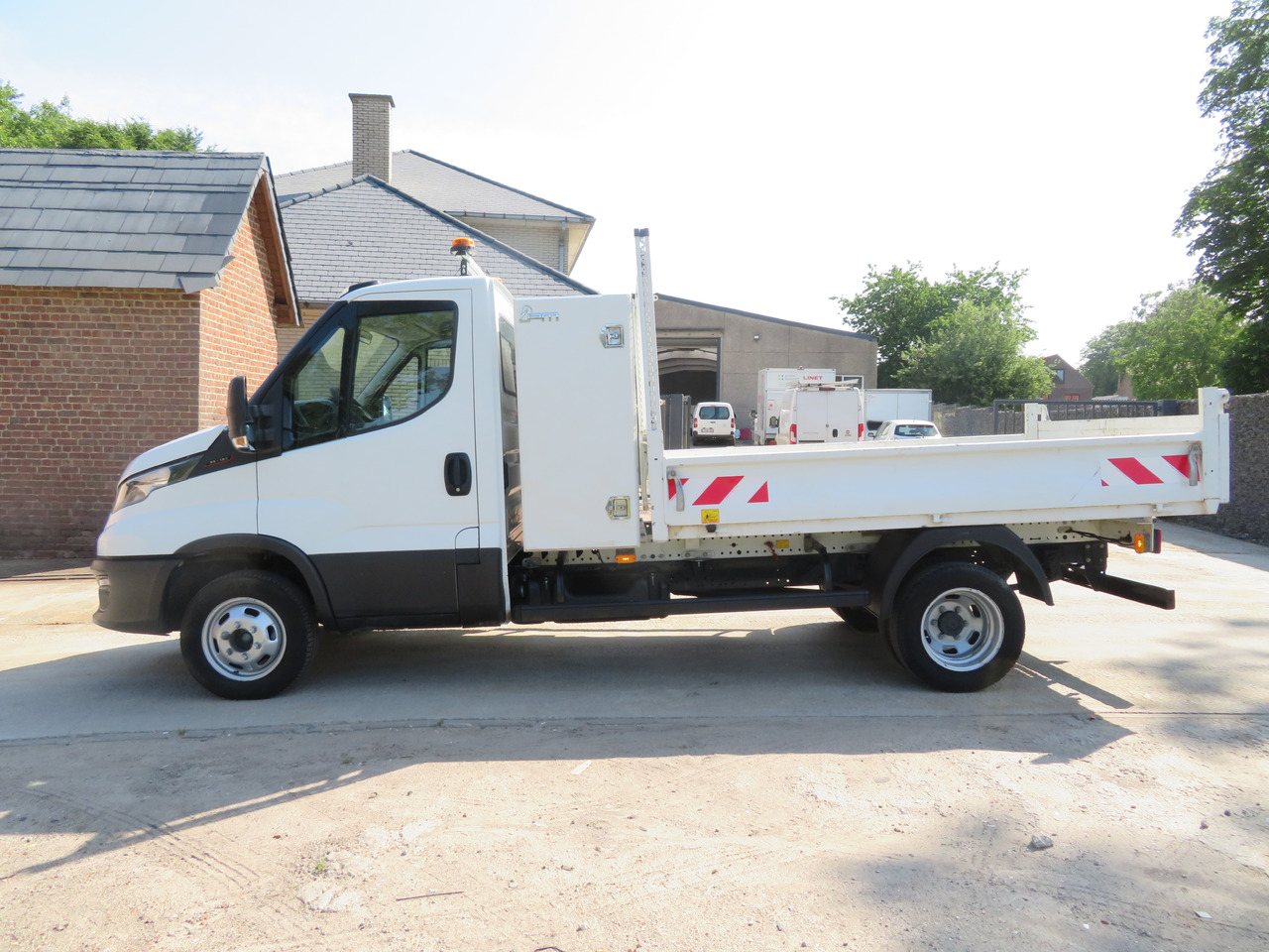 IVECO Daily 35C16 3.0 - Kipper bestelwagen: afbeelding 4 IVECO Daily 35C16 3.0 - Kipper bestelwagen: afbeelding 4