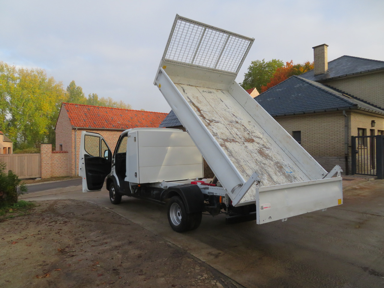 Leasing Iveco Daily 35C16 3.0 - L3 - Kipper Iveco Daily 35C16 3.0 - L3 - Kipper: afbeelding 9 Leasing Iveco Daily 35C16 3.0 - L3 - Kipper Iveco Daily 35C16 3.0 - L3 - Kipper: afbeelding 9