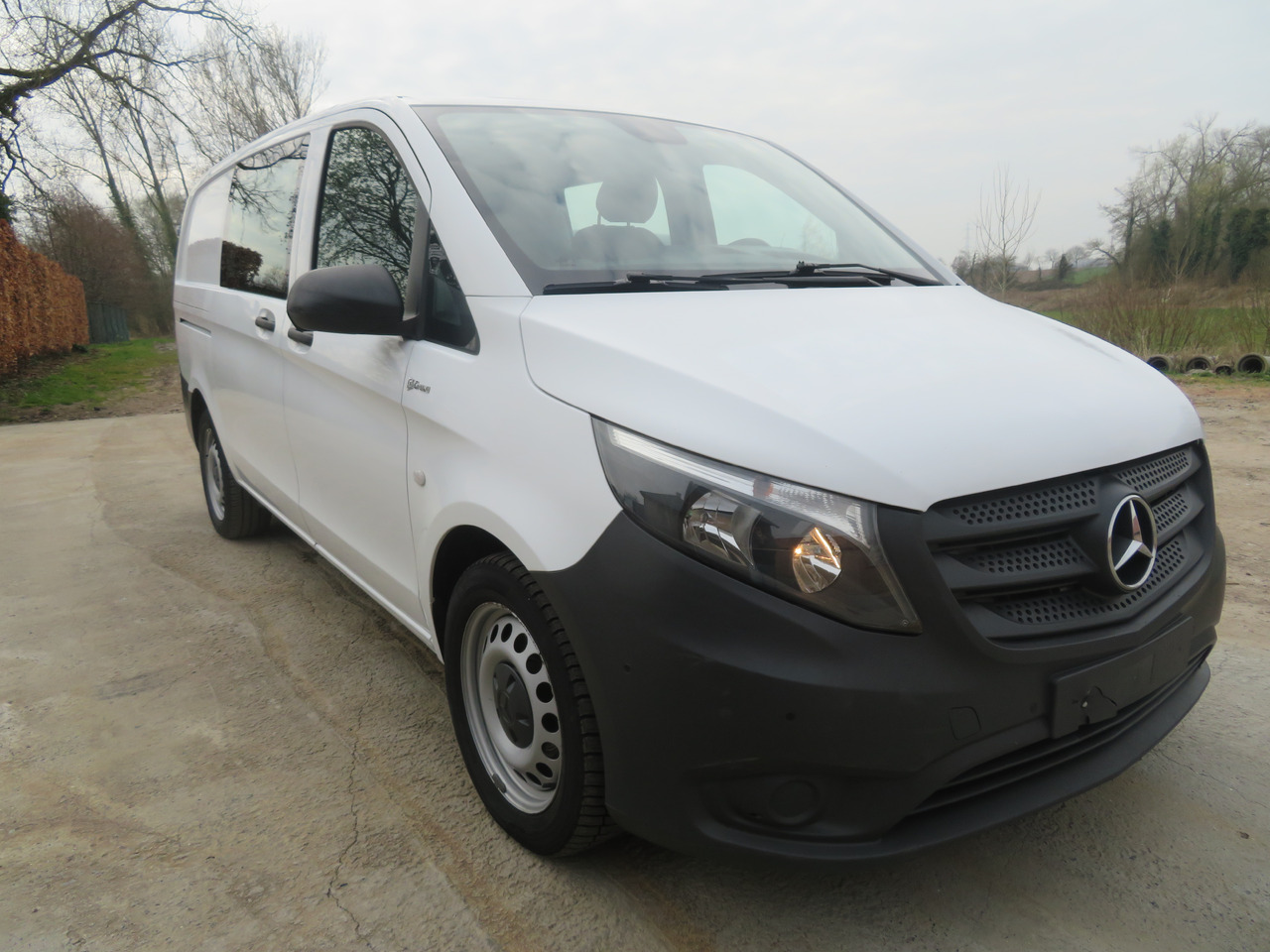 MERCEDES-BENZ Vito 114cdi - A2 - dubbel cabine - Kleine bestelwagen, Bestelwagen met dubbele cabine: afbeelding 1 MERCEDES-BENZ Vito 114cdi - A2 - dubbel cabine - Kleine bestelwagen, Bestelwagen met dubbele cabine: afbeelding 1