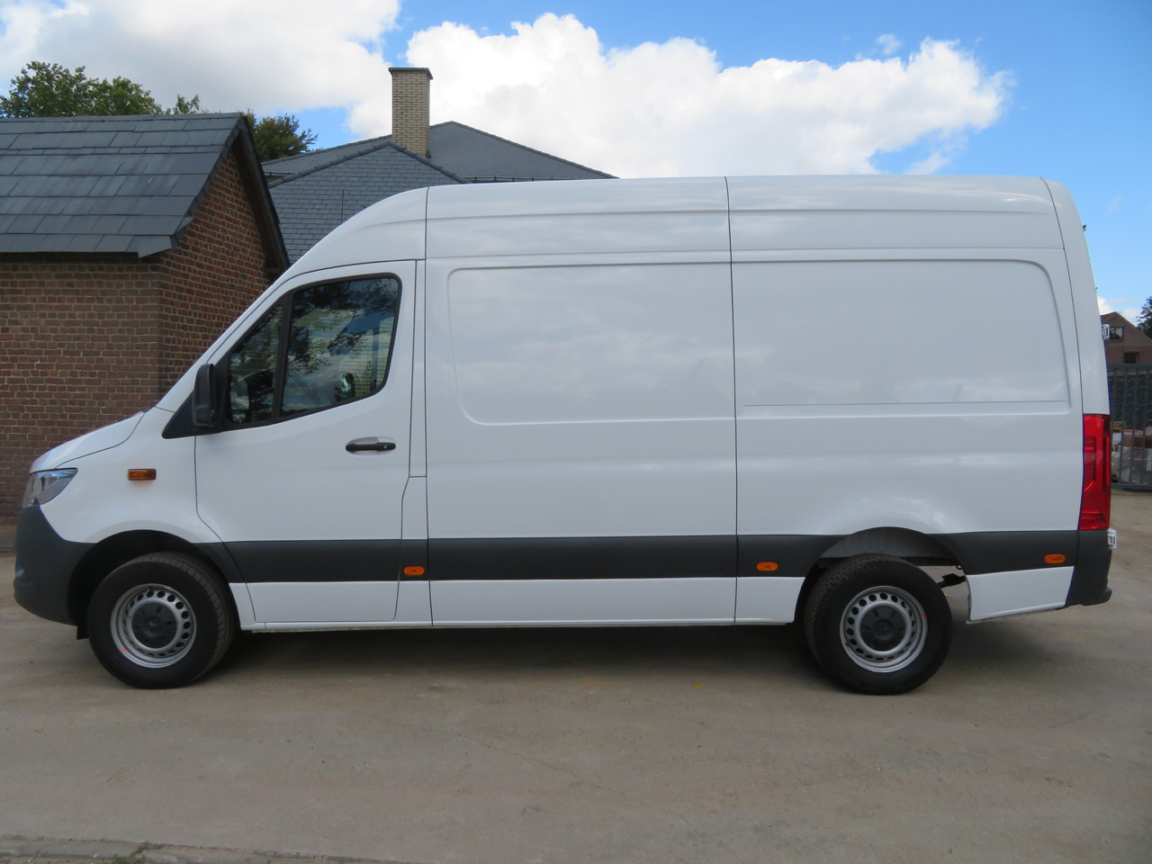 Mercedes-Benz Sprinter 317cdi - A2H2 - Gesloten bestelwagen: afbeelding 4 Mercedes-Benz Sprinter 317cdi - A2H2 - Gesloten bestelwagen: afbeelding 4
