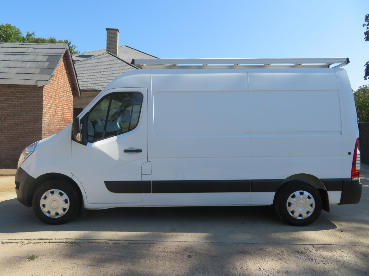 RENAULT Master 2.3dCi Energy Grand Confort & Media Nav - L2H2 - Kleine bestelwagen: afbeelding 4 RENAULT Master 2.3dCi Energy Grand Confort & Media Nav - L2H2 - Kleine bestelwagen: afbeelding 4