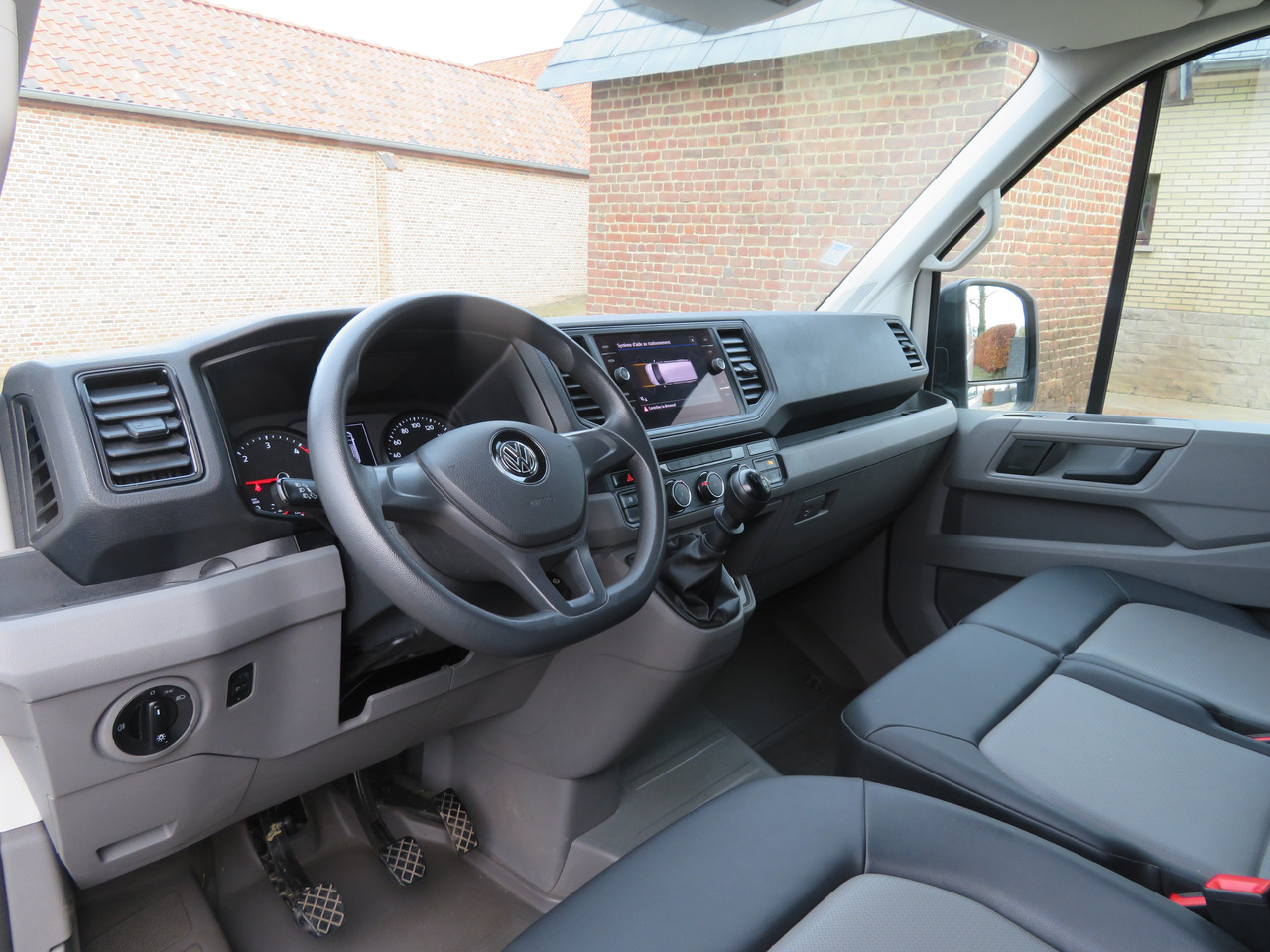 Gesloten bestelwagen Volkswagen Crafter 2.0 CR TDi L3H3: afbeelding 11 Gesloten bestelwagen Volkswagen Crafter 2.0 CR TDi L3H3: afbeelding 11