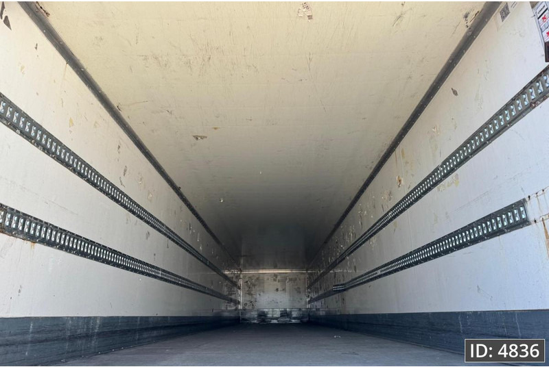 BURGERS Double-Deck / Steering axle / Tail lift / 4 Pieces - Gesloten oplegger: afbeelding 3 BURGERS Double-Deck / Steering axle / Tail lift / 4 Pieces - Gesloten oplegger: afbeelding 3