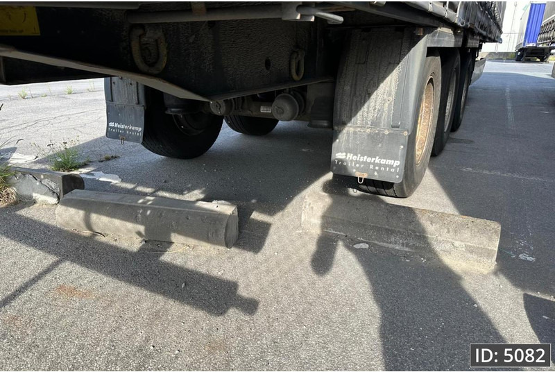 Krone SD / Drum brakes / Huckepack - Schuifzeiloplegger: afbeelding 5 Krone SD / Drum brakes / Huckepack - Schuifzeiloplegger: afbeelding 5