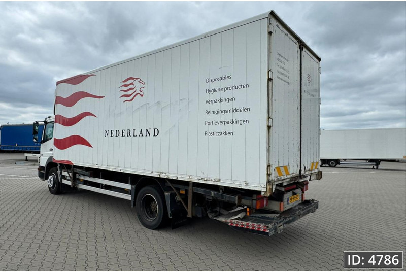 Mercedes-Benz Atego 1318 Day Cab, Euro 5, BDF / EPS automatic / DHOLLANDIA 2000KG - Containertransporter/ Wissellaadbak vrachtwagen: afbeelding 2 Mercedes-Benz Atego 1318 Day Cab, Euro 5, BDF / EPS automatic / DHOLLANDIA 2000KG - Containertransporter/ Wissellaadbak vrachtwagen: afbeelding 2