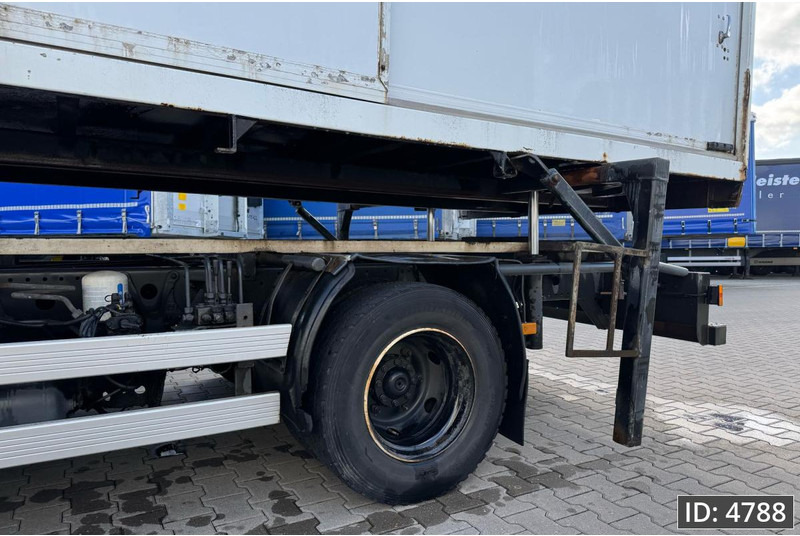 Mercedes-Benz Atego 816 Day Cab, Euro 5, BDF / EPS automatic / standklima / Hydraulic system - Containertransporter/ Wissellaadbak vrachtwagen: afbeelding 5 Mercedes-Benz Atego 816 Day Cab, Euro 5, BDF / EPS automatic / standklima / Hydraulic system - Containertransporter/ Wissellaadbak vrachtwagen: afbeelding 5