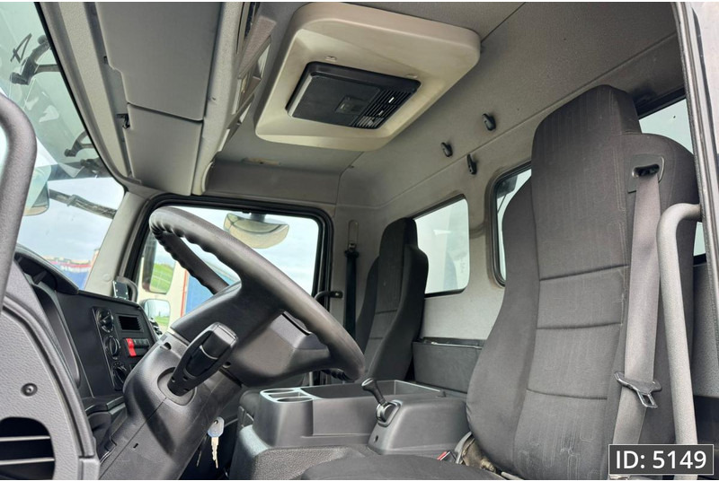 Mercedes-Benz Atego 816 Day Cab, Euro 6, BDF / Automatic / standklima / Hydraulic system - Containertransporter/ Wissellaadbak vrachtwagen: afbeelding 5 Mercedes-Benz Atego 816 Day Cab, Euro 6, BDF / Automatic / standklima / Hydraulic system - Containertransporter/ Wissellaadbak vrachtwagen: afbeelding 5