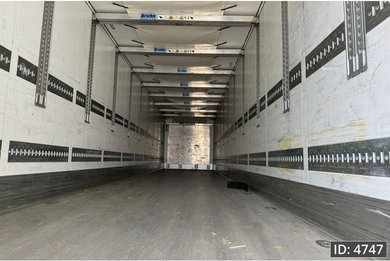 Schmitz Cargobull SCB*S3 SLXe400 / Double stock / Huckepack / 4 pcs - Koelwagen oplegger: afbeelding 5 Schmitz Cargobull SCB*S3 SLXe400 / Double stock / Huckepack / 4 pcs - Koelwagen oplegger: afbeelding 5