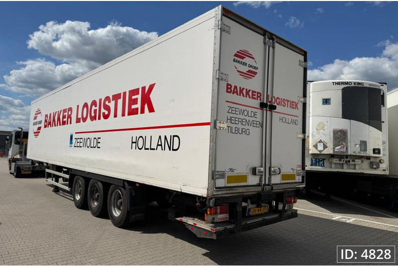 Sor Iberica SP71 / Lift axle - Koelwagen oplegger: afbeelding 2 Sor Iberica SP71 / Lift axle - Koelwagen oplegger: afbeelding 2