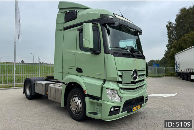 Mercedes-Benz Actros 1836 StreamSpace, Euro 6 - Trekker: afbeelding 4 Mercedes-Benz Actros 1836 StreamSpace, Euro 6 - Trekker: afbeelding 4