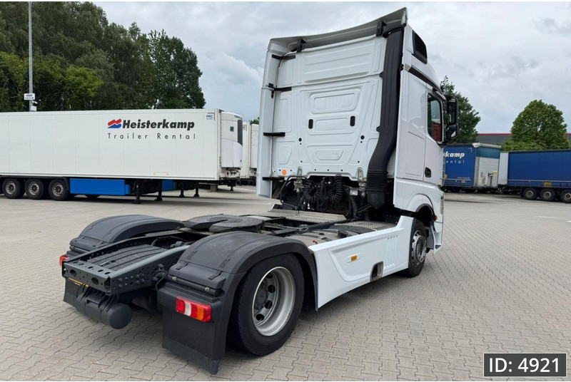 Mercedes-Benz Actros 1845 StreamSpace, Euro 6, / 2x Tank / More units available - Trekker: afbeelding 3 Mercedes-Benz Actros 1845 StreamSpace, Euro 6, / 2x Tank / More units available - Trekker: afbeelding 3