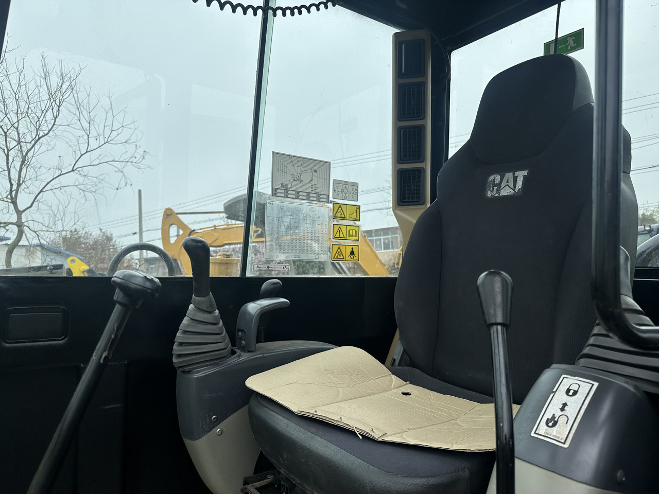 CAT Mini Excavator 306 Click for Discount - Minigraafmachine: afbeelding 2 CAT Mini Excavator 306 Click for Discount - Minigraafmachine: afbeelding 2