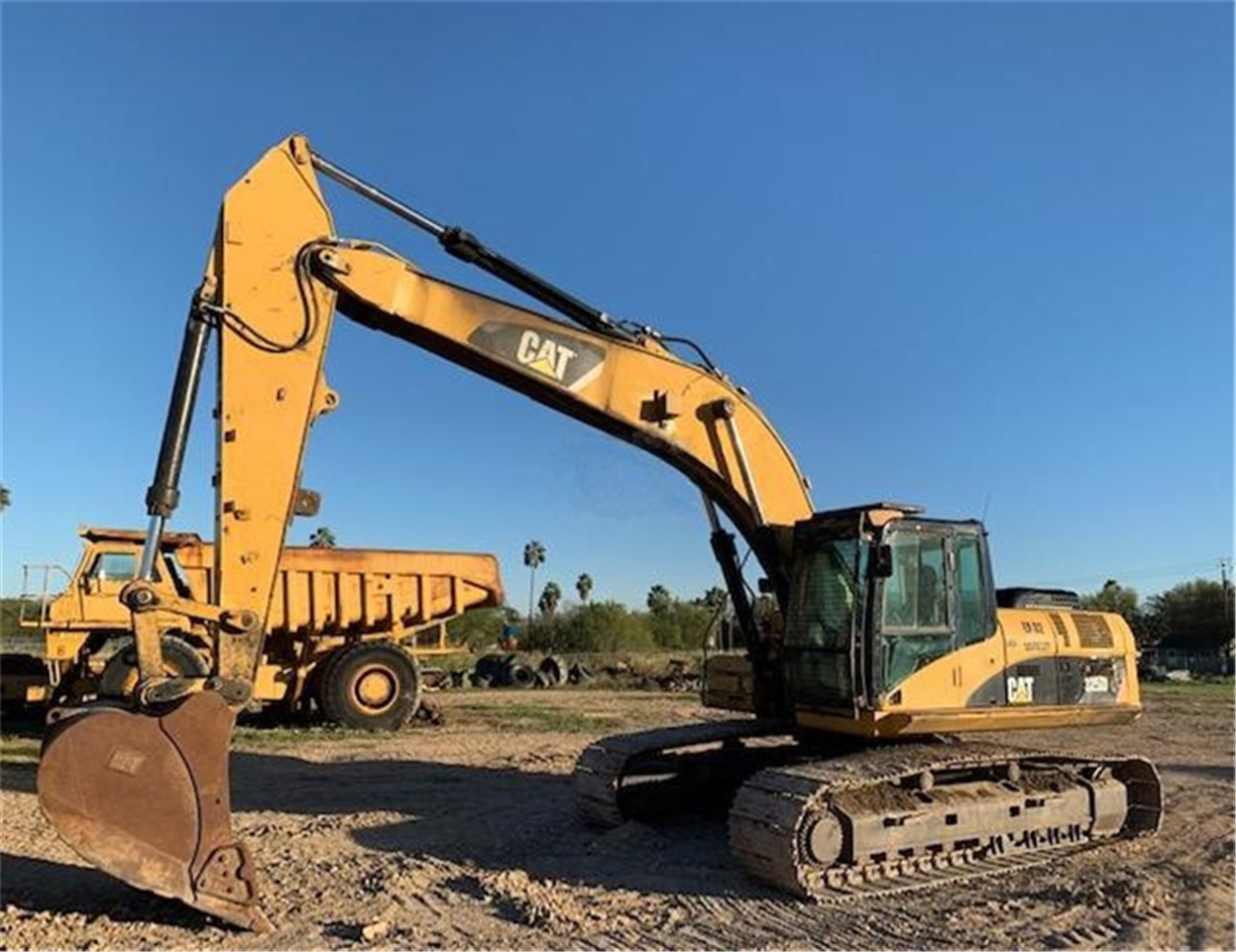 CATERPILLAR 325D - Rupsgraafmachine: afbeelding 1 CATERPILLAR 325D - Rupsgraafmachine: afbeelding 1