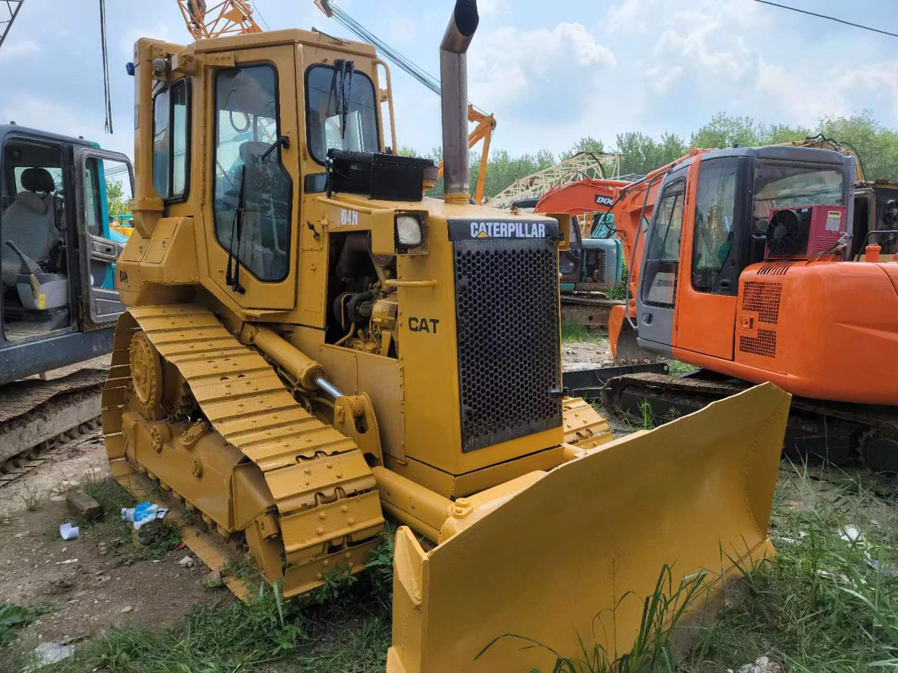 CATERPILLAR D4H - Bulldozer: afbeelding 4 CATERPILLAR D4H - Bulldozer: afbeelding 4