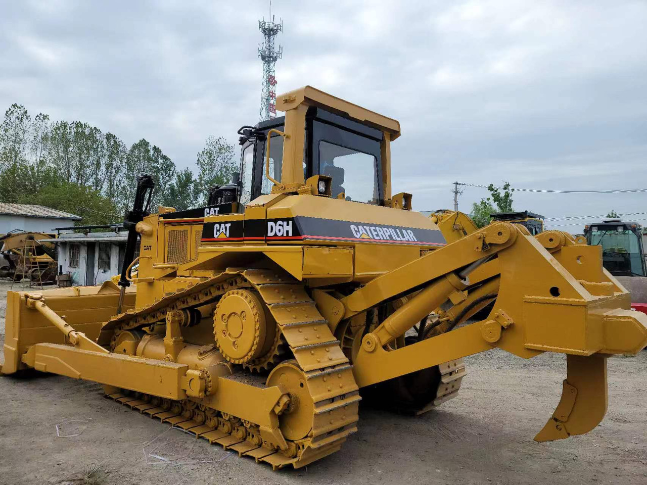 CATERPILLAR D6H - Bulldozer: afbeelding 4 CATERPILLAR D6H - Bulldozer: afbeelding 4