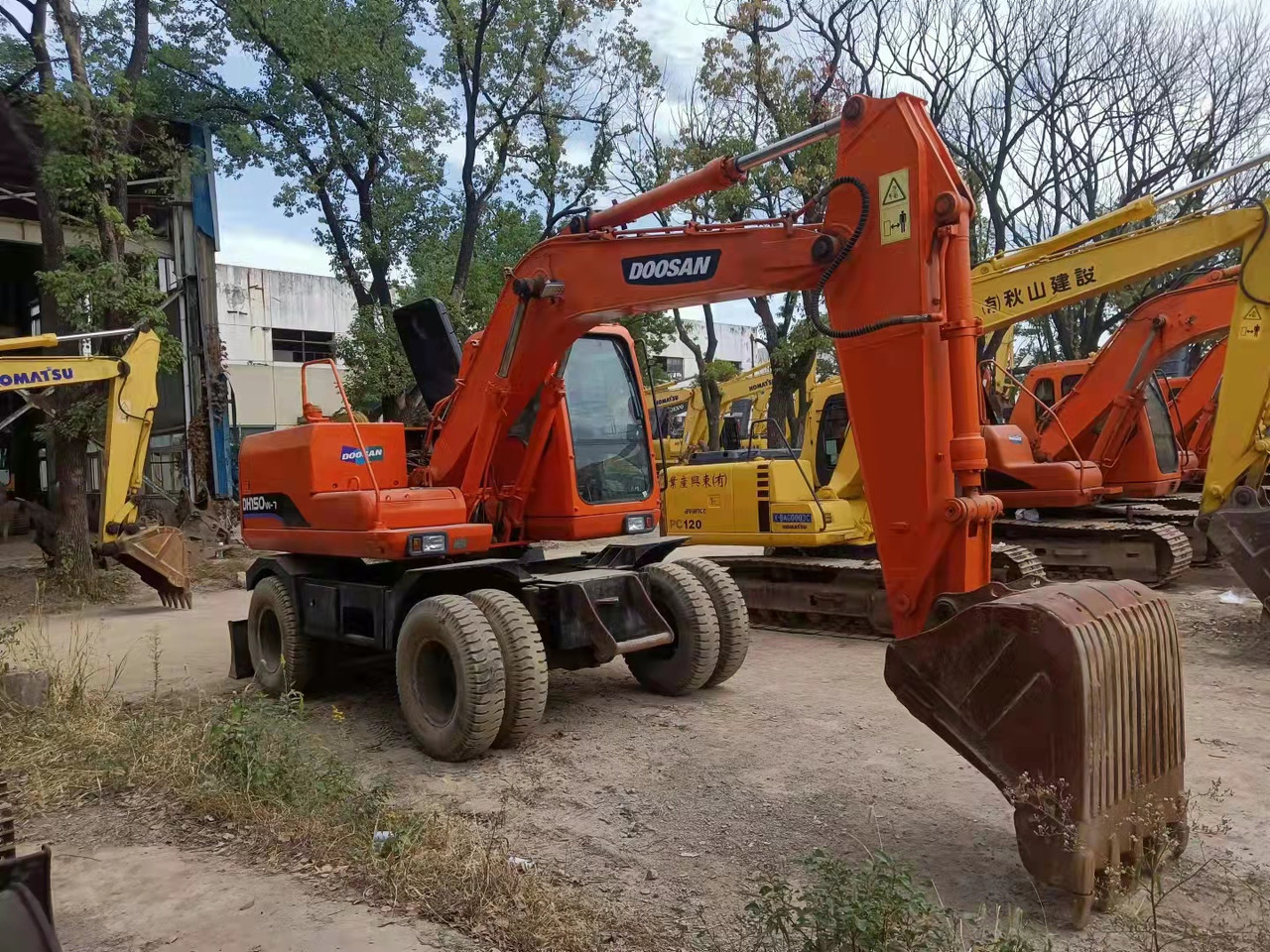 DOOSAN DH150W - Rupsgraafmachine: afbeelding 4 DOOSAN DH150W - Rupsgraafmachine: afbeelding 4
