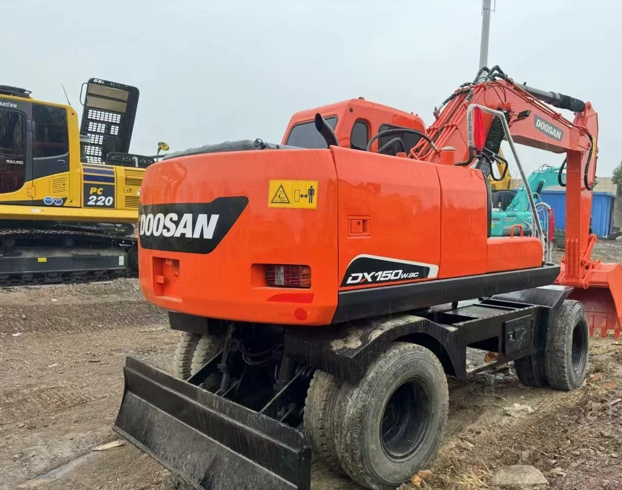 Doosan DX150W Wheel Loader click for Discount - Mobiele graafmachine: afbeelding 3 Doosan DX150W Wheel Loader click for Discount - Mobiele graafmachine: afbeelding 3