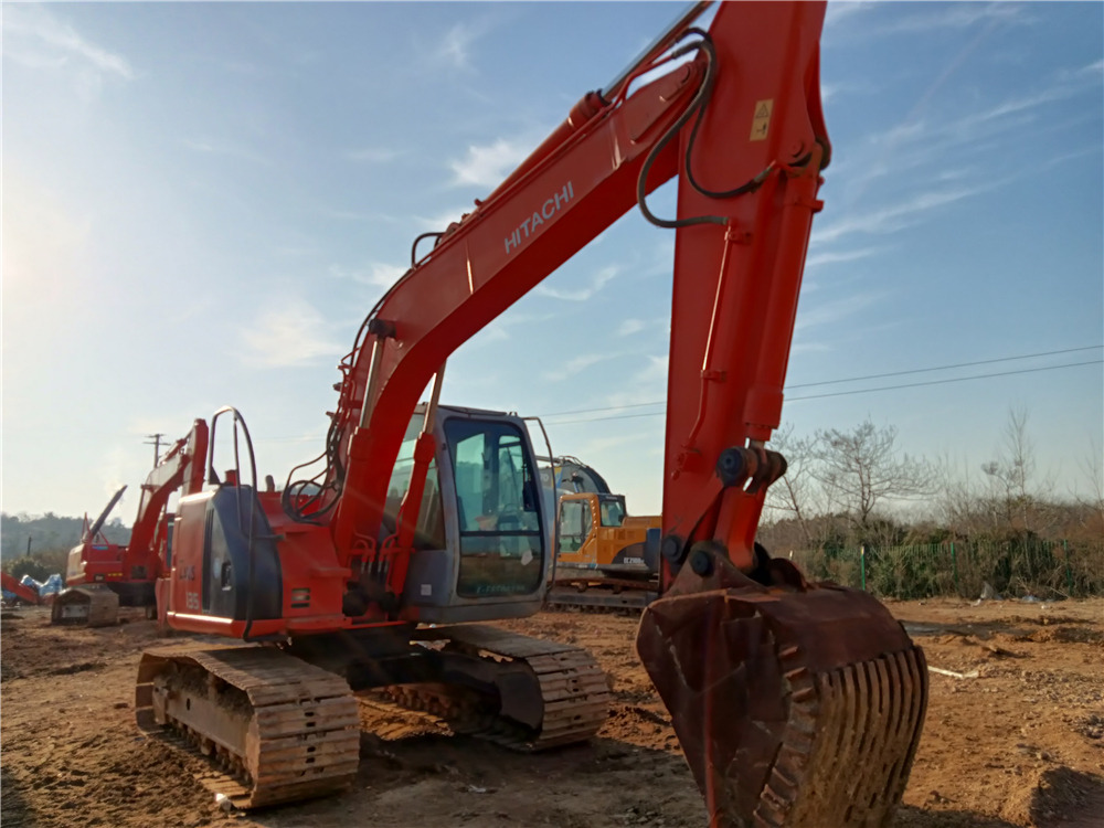 HITACHI ZX135 - Rupsgraafmachine: afbeelding 2 HITACHI ZX135 - Rupsgraafmachine: afbeelding 2