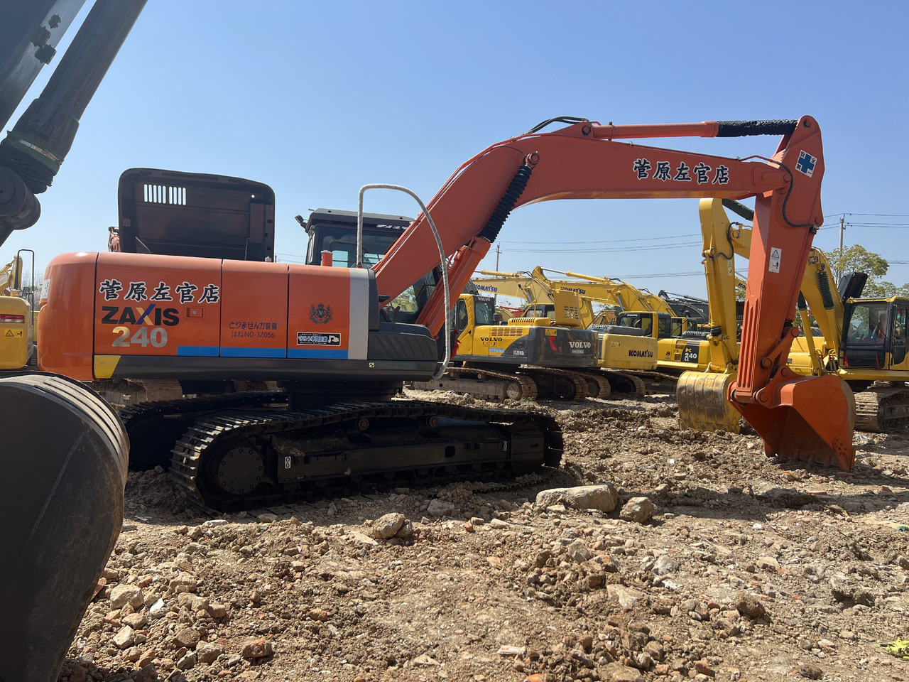HITACHI ZX240 - Rupsgraafmachine: afbeelding 3 HITACHI ZX240 - Rupsgraafmachine: afbeelding 3