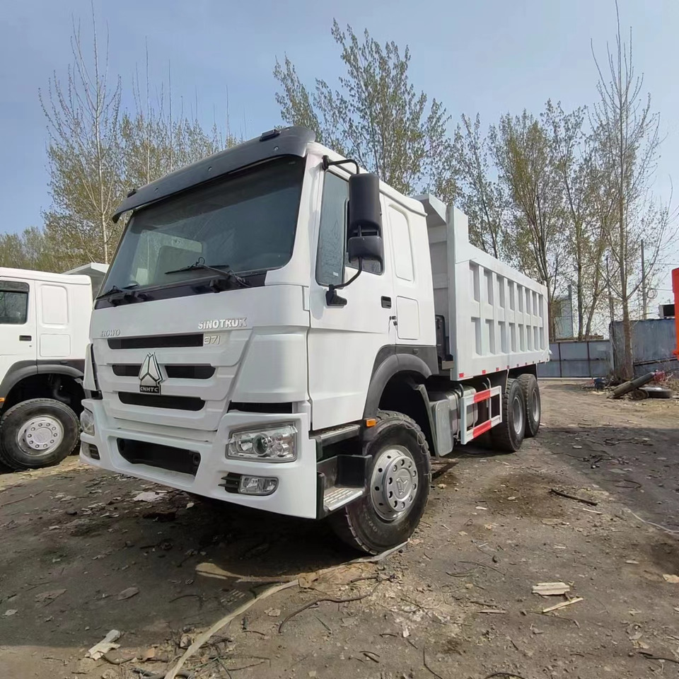 HOWO Dump Truck 371HP 6x4 Click for Discount - Kipper vrachtwagen: afbeelding 2 HOWO Dump Truck 371HP 6x4 Click for Discount - Kipper vrachtwagen: afbeelding 2