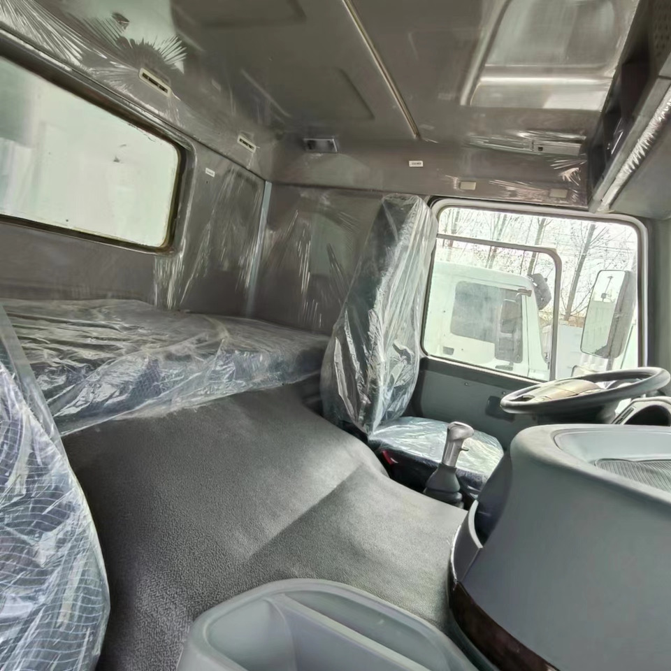 HOWO Dump Truck 371HP 6x4 Click for Discount - Kipper vrachtwagen: afbeelding 5 HOWO Dump Truck 371HP 6x4 Click for Discount - Kipper vrachtwagen: afbeelding 5