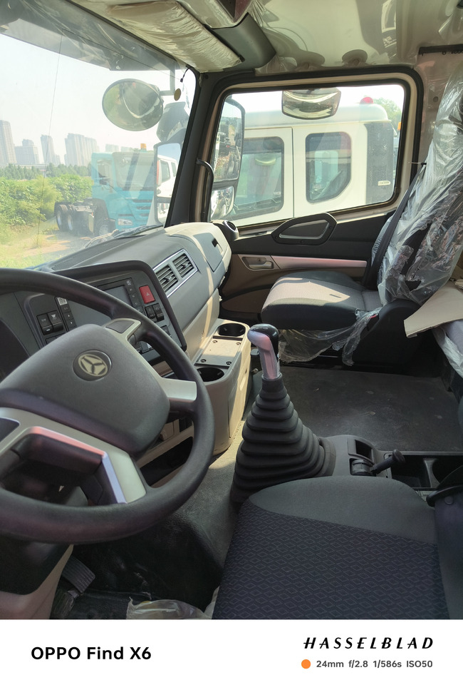 HOWO HaoHan N5G Cement Mixer Truck - Betonmixer: afbeelding 5 HOWO HaoHan N5G Cement Mixer Truck - Betonmixer: afbeelding 5