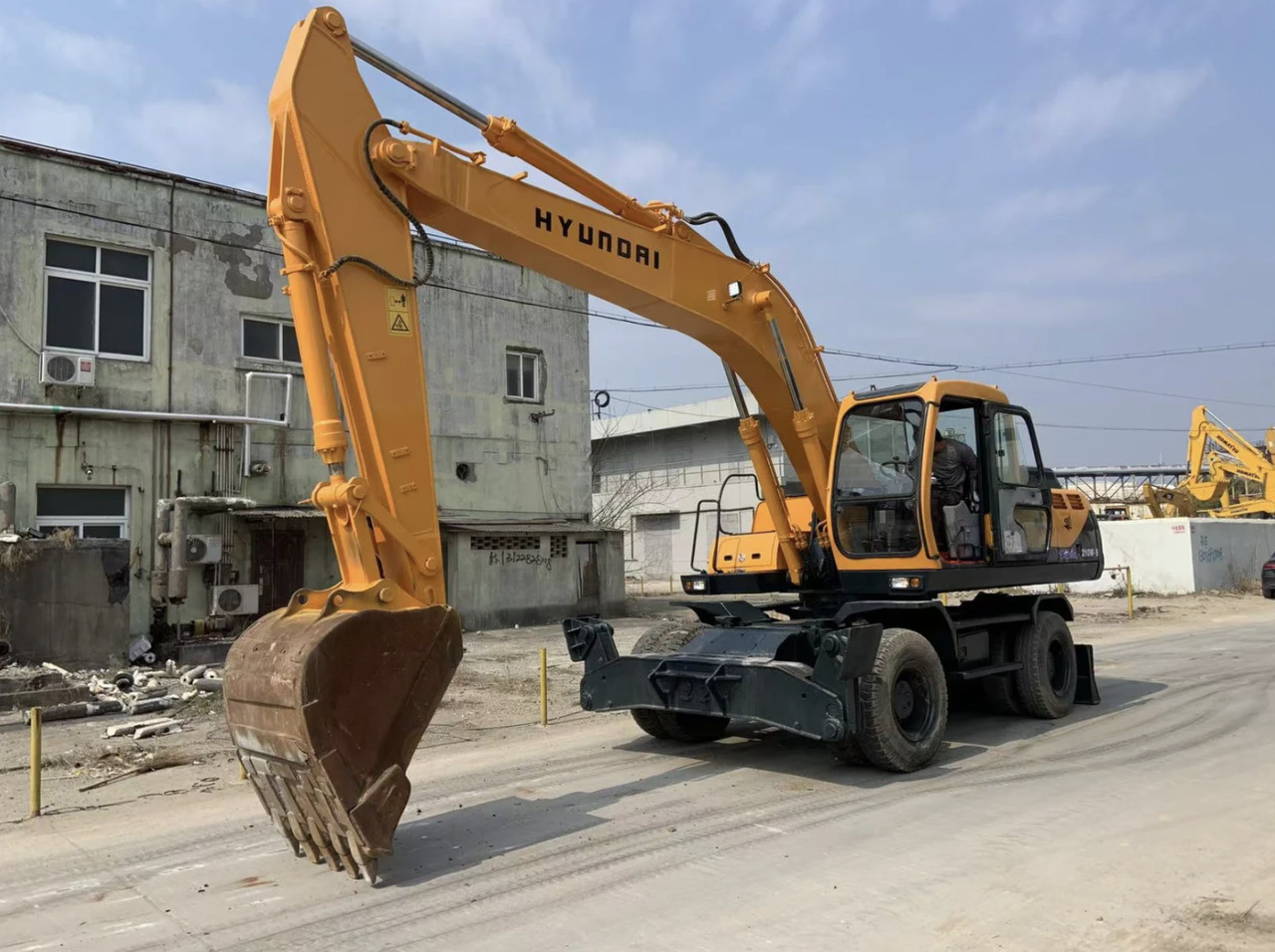 HYUNDAI R210W-9 - Wiellader: afbeelding 3 HYUNDAI R210W-9 - Wiellader: afbeelding 3