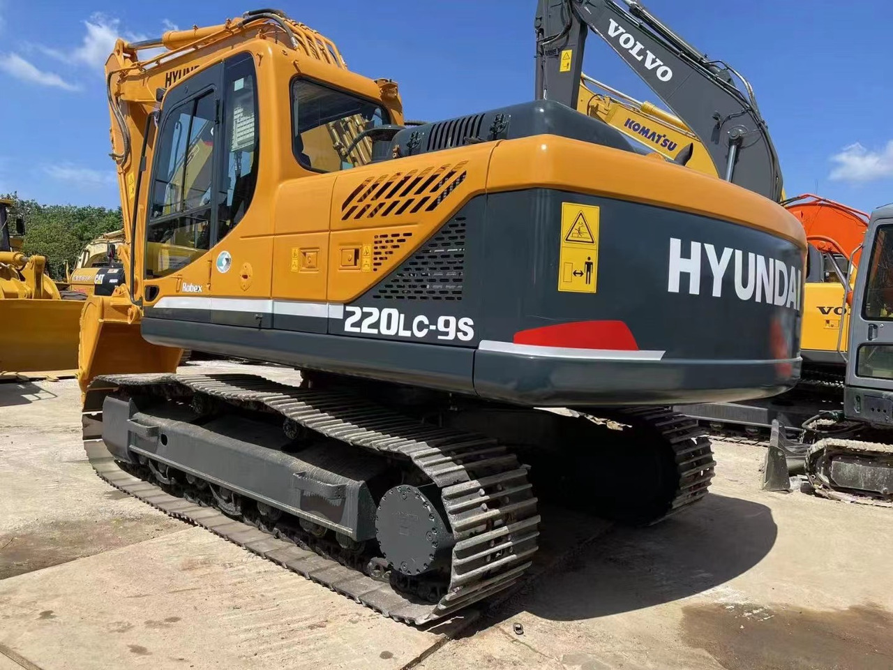 HYUNDAI R220-9S - Rupsgraafmachine: afbeelding 1 HYUNDAI R220-9S - Rupsgraafmachine: afbeelding 1