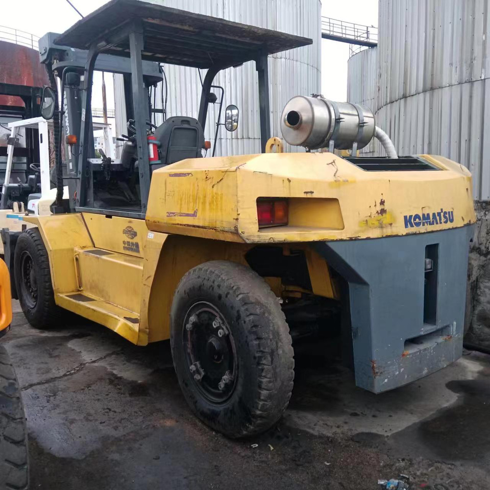 KOMATSU FD150 - Diesel heftruck: afbeelding 4 KOMATSU FD150 - Diesel heftruck: afbeelding 4