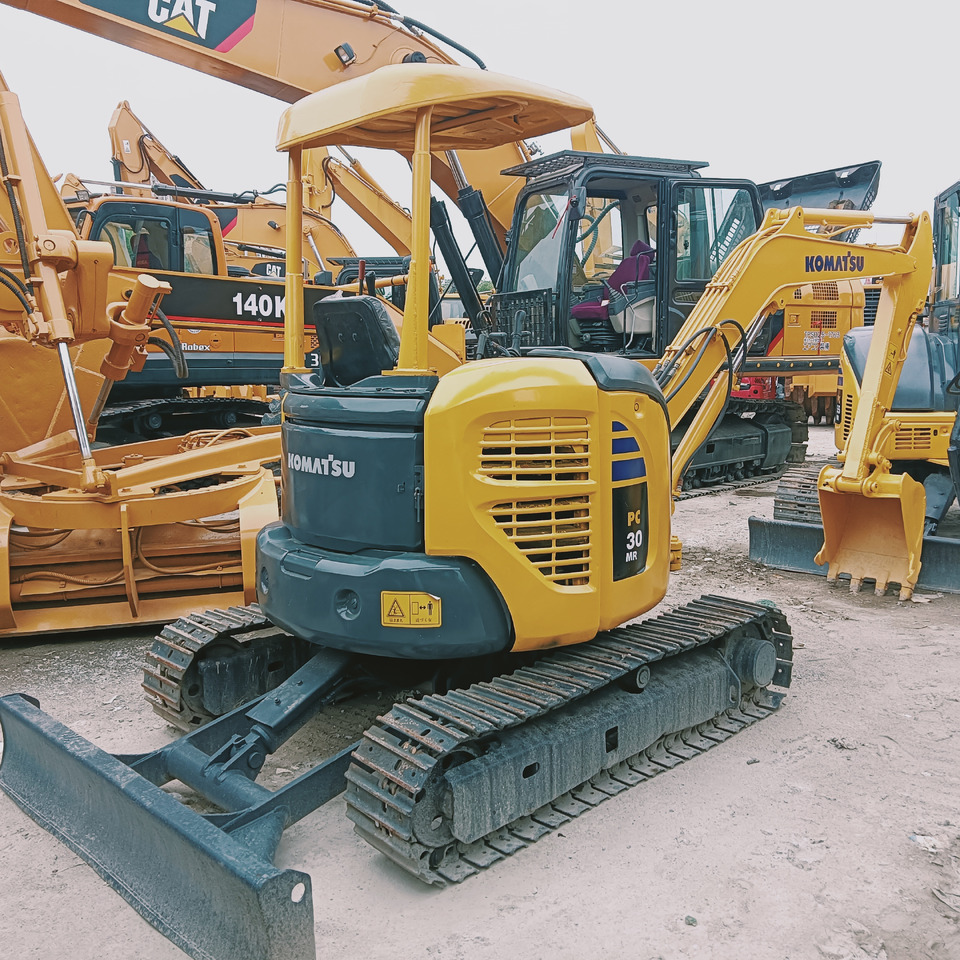 KOMATSU PC30 - Rupsgraafmachine: afbeelding 2 KOMATSU PC30 - Rupsgraafmachine: afbeelding 2
