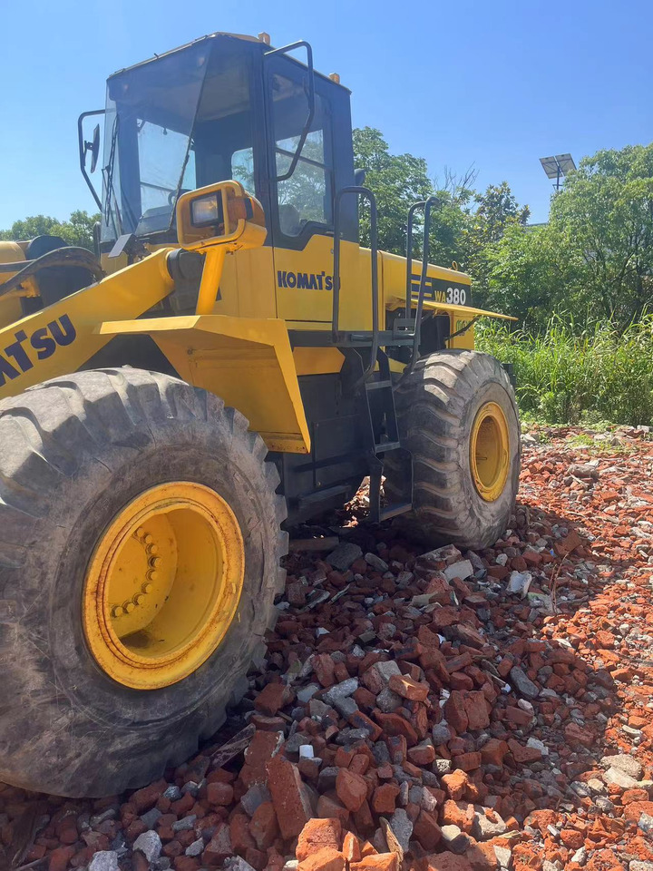KOMATSU Wheel Loader WA380 Click for Discount - Wiellader: afbeelding 1 KOMATSU Wheel Loader WA380 Click for Discount - Wiellader: afbeelding 1