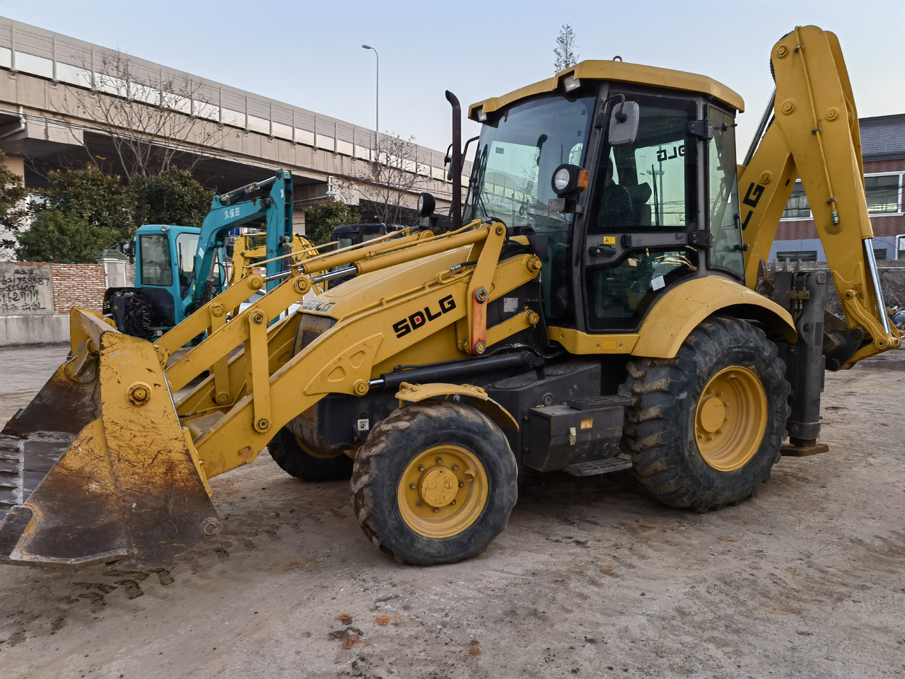 Graaflaadmachine SDLG B877: afbeelding 1