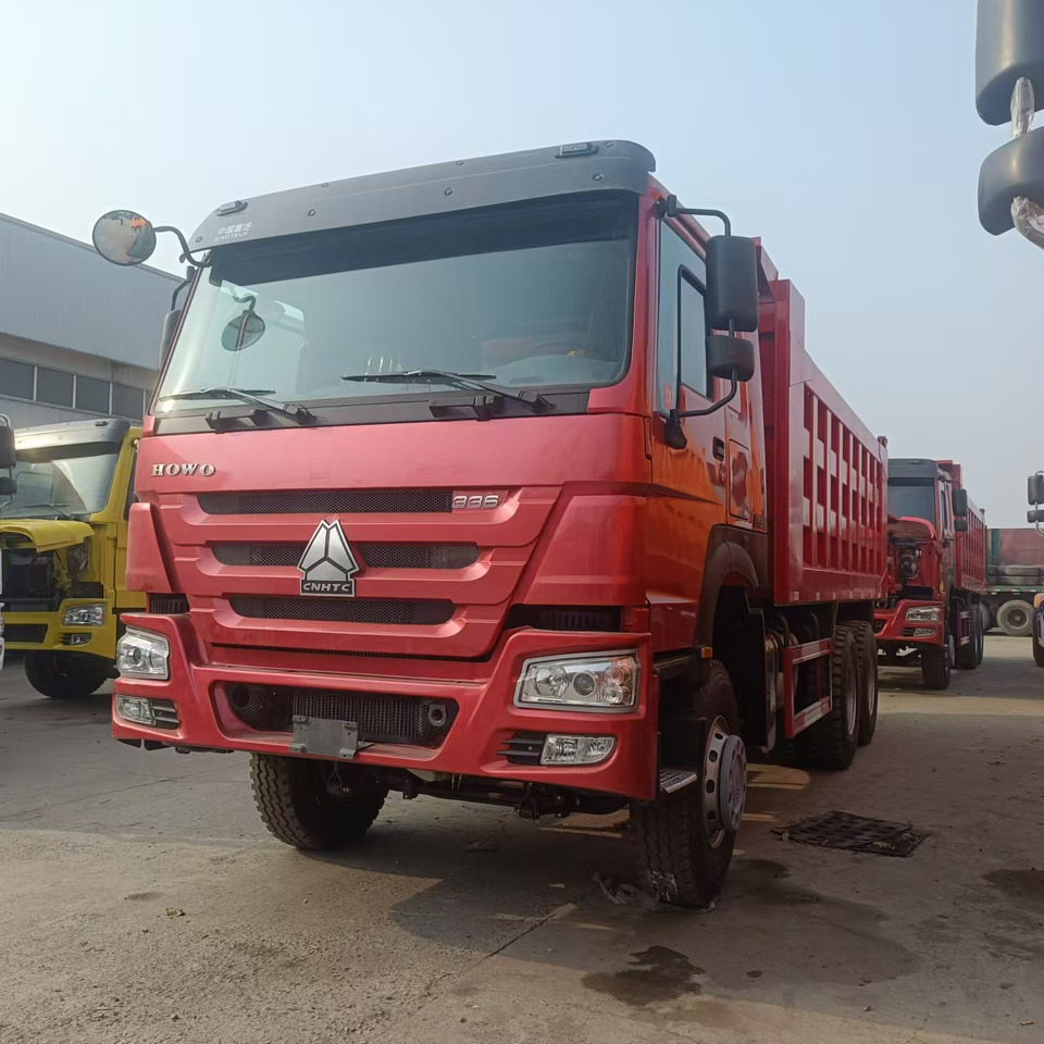 SINOTRUK HOWO 6x4 Dump Truck Click for Discount - Kipper vrachtwagen: afbeelding 1 SINOTRUK HOWO 6x4 Dump Truck Click for Discount - Kipper vrachtwagen: afbeelding 1