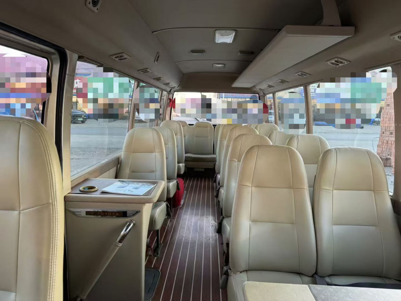 TOYOTA Coaster Bus 22Seats - Touringcar: afbeelding 2 TOYOTA Coaster Bus 22Seats - Touringcar: afbeelding 2