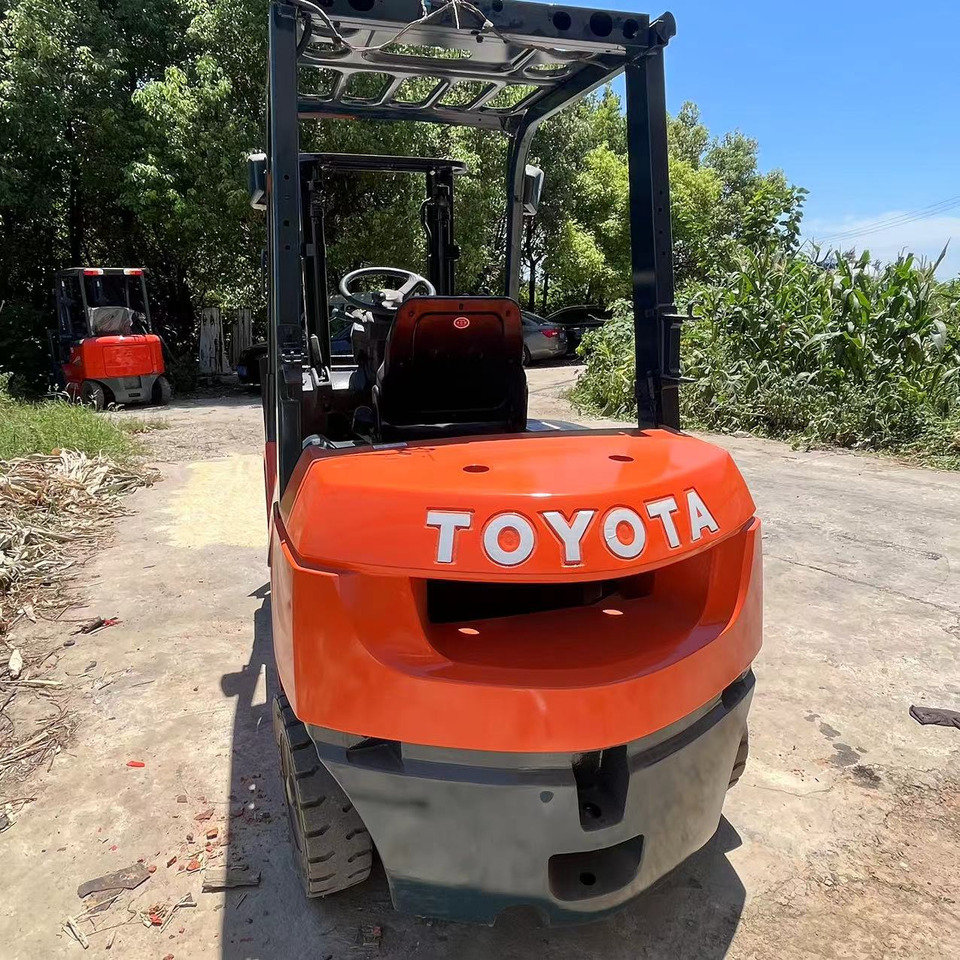 TOYOTA FD35 Forklift 3.5Ton - Diesel heftruck: afbeelding 2 TOYOTA FD35 Forklift 3.5Ton - Diesel heftruck: afbeelding 2