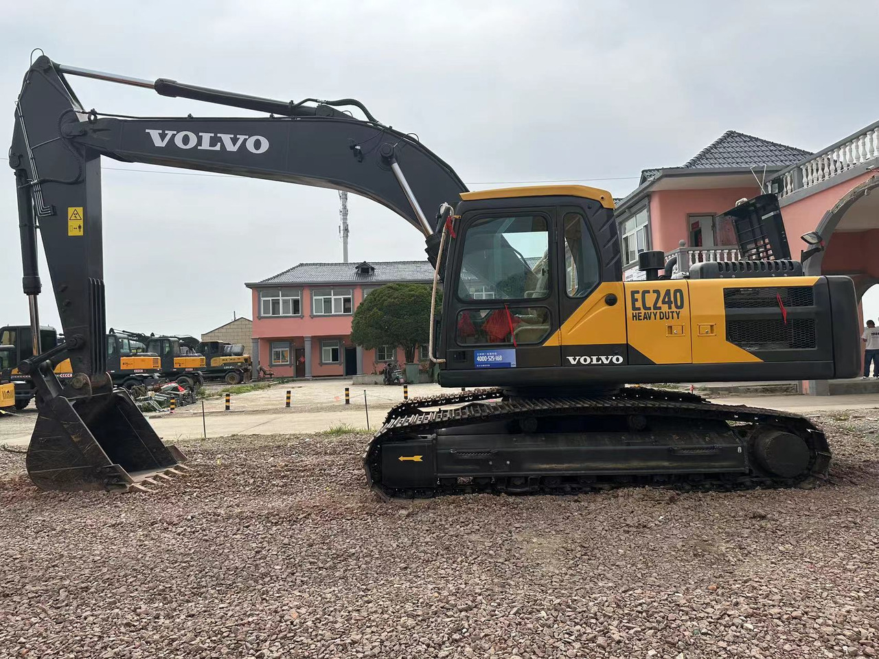 VOLVO Excavator EC240 - Graafmachine: afbeelding 1 VOLVO Excavator EC240 - Graafmachine: afbeelding 1