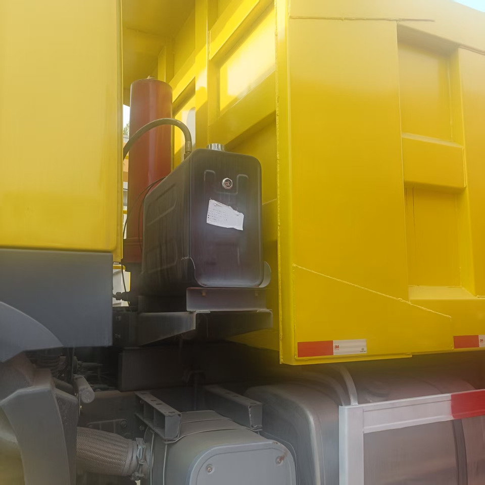 Sinotruk howo 371 6x4 - Kipper vrachtwagen: afbeelding 3 Sinotruk howo 371 6x4 - Kipper vrachtwagen: afbeelding 3