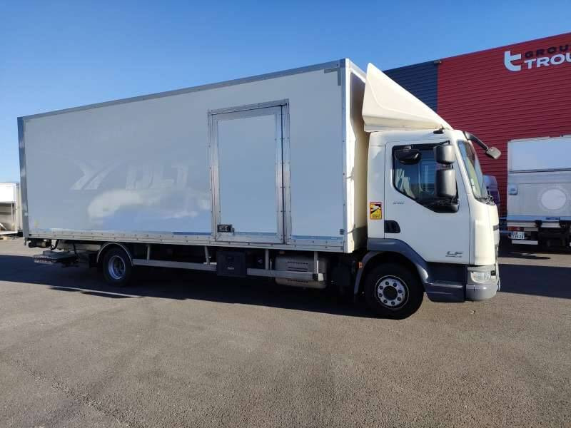 Camion Porteur 12 TONNES 210 CV HAYON PORTE RELEVANTE - Bakwagen: afbeelding 1 Camion Porteur 12 TONNES 210 CV HAYON PORTE RELEVANTE - Bakwagen: afbeelding 1