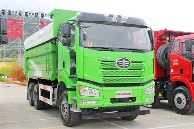 FAW Faw J6P Dump Truck for Sale in Togo - Kipper vrachtwagen: afbeelding 2 FAW Faw J6P Dump Truck for Sale in Togo - Kipper vrachtwagen: afbeelding 2