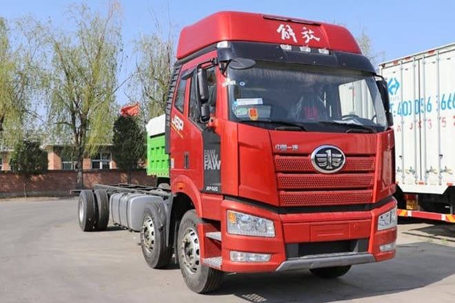 FAW New FAW JIEFANG Trucks for Sale in Qatar - Chassis vrachtwagen: afbeelding 2 FAW New FAW JIEFANG Trucks for Sale in Qatar - Chassis vrachtwagen: afbeelding 2