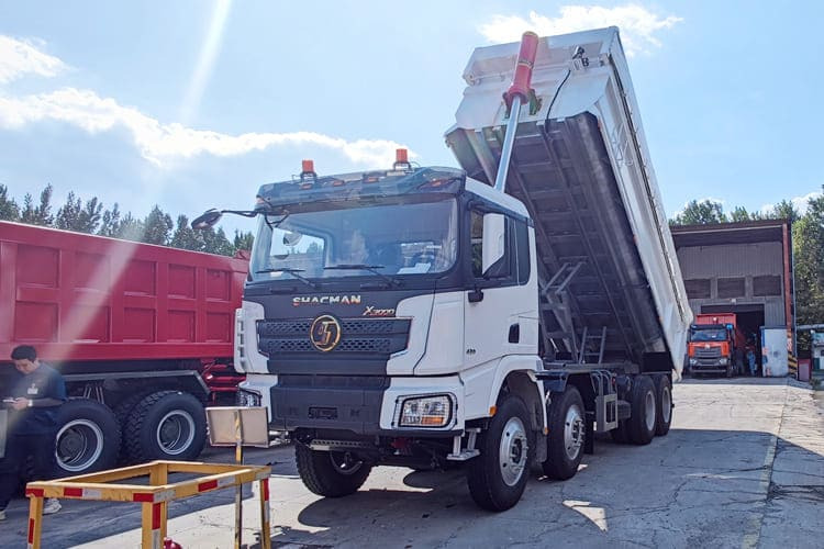 SHACMAN Shacman Dump Truck for Sale in Nigeria - Kipper vrachtwagen: afbeelding 1 SHACMAN Shacman Dump Truck for Sale in Nigeria - Kipper vrachtwagen: afbeelding 1