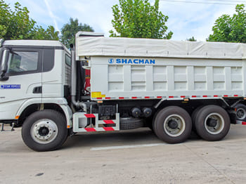 SHACMAN Shacman F3000 6x4 Tractor Truck for Sale in Zambia - Kipper vrachtwagen: afbeelding 4 SHACMAN Shacman F3000 6x4 Tractor Truck for Sale in Zambia - Kipper vrachtwagen: afbeelding 4