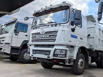 SHACMAN Shacman Tractor Truck for Sale in Malawi - Kipper vrachtwagen: afbeelding 4 SHACMAN Shacman Tractor Truck for Sale in Malawi - Kipper vrachtwagen: afbeelding 4