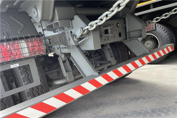 SINOTRUK Howo Dump Truck 6x4 for Sale In Ghana - Kipper vrachtwagen: afbeelding 5 SINOTRUK Howo Dump Truck 6x4 for Sale In Ghana - Kipper vrachtwagen: afbeelding 5